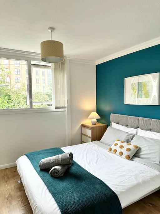 6 Guests House Old Trafford,Media City,City Centre, Free Parking Manchester Exterior photo