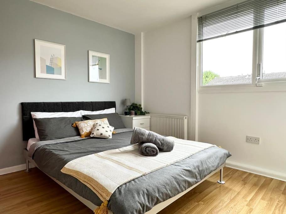 6 Guests House Old Trafford,Media City,City Centre, Free Parking Manchester Exterior photo